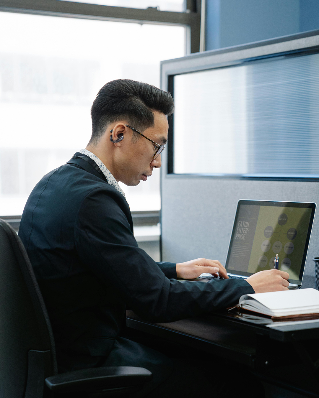 The Best Earbuds for Commuting: Why Open-Ear Designs Like Halo G1 Are ...